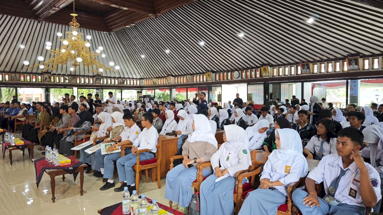 Edukasi Publik “Rakhsa Movement” Meriahkan Peringatan Hari HIV/AIDS di Pendopo Klaten